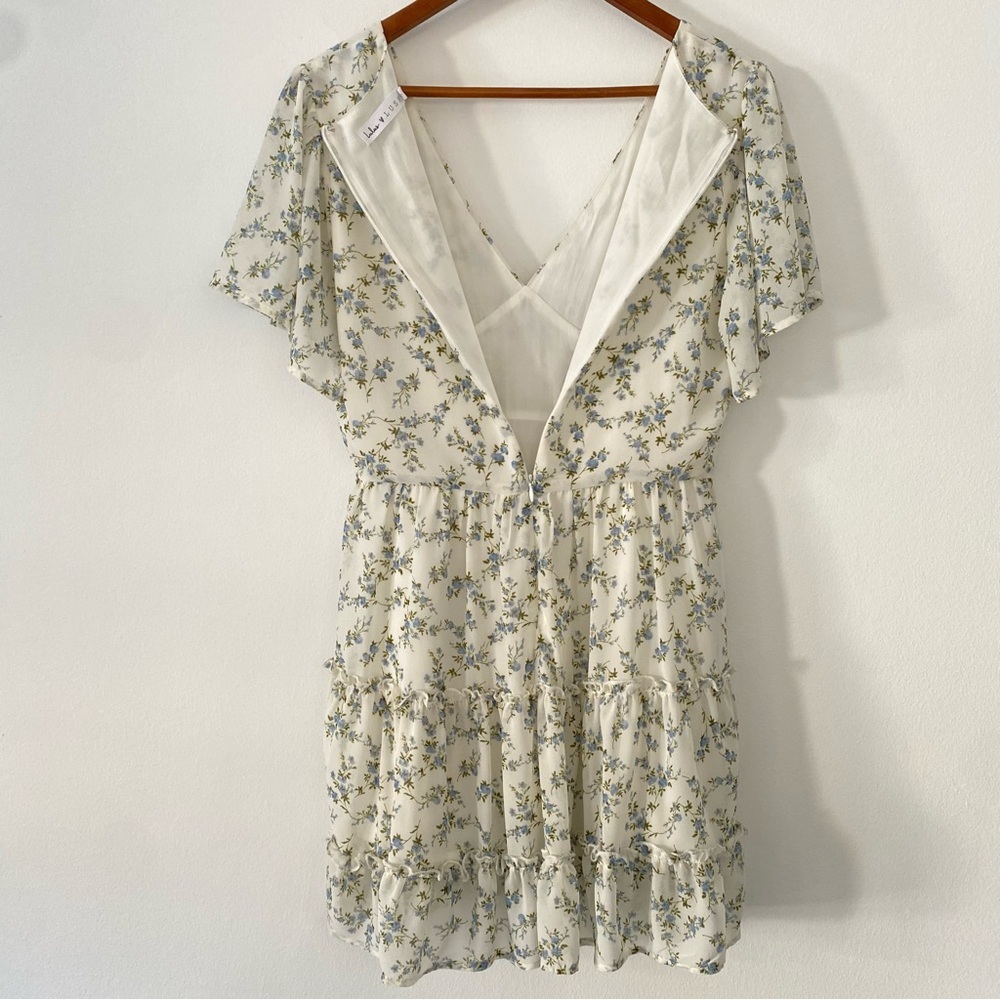 Lulus Coquette Romantic White & Blue Floral Tiered Short Sleeve Mini dress M - Picture 8 of 10